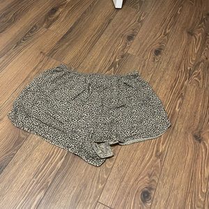 Abercrombie & Fitch Leopard Print Flowy Shorts